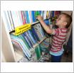 Galeria zdjęć:  	Dzieci z Przedszkola Samorządowego w Gorzkowicach w bibliotece. Link otwiera powiększoną wersję zdjęcia.